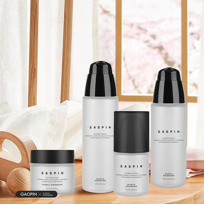 Bouteille et pots en plastique d'emballage cosmétique de lotion de protection solaire pour animaux de compagnie givrée faite sur commande de 50/100/120ml