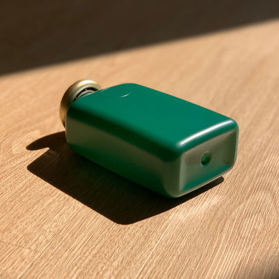 Buzlu Mat Plastik Vidalı Kapaklı Şişe 350ml Yeşil Kare Duş Jeli Şişesi