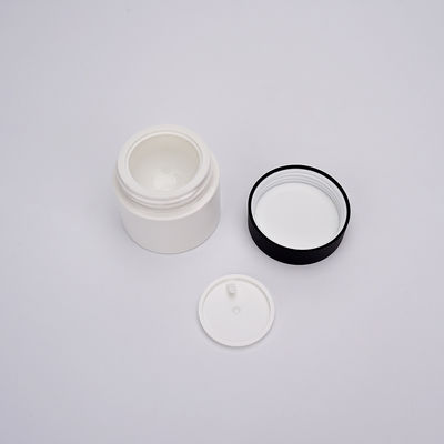 गोल प्लास्टिक कॉस्मेटिक जार