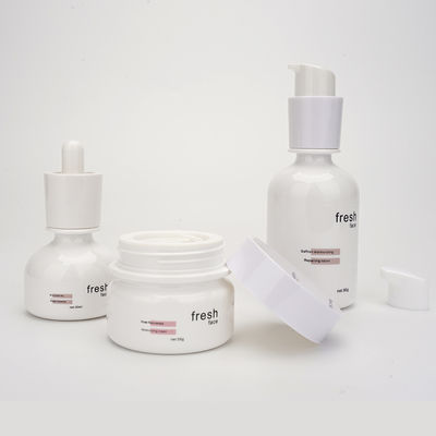 Yuvarlak Beyaz 30ml Damlalıklı Şişeler, Taşınabilir Geri Dönüşüm Losyon Şişesi Ambalajı