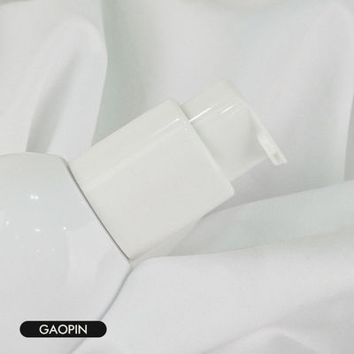 ขวดแชมพูพลาสติก 6.087oz ปลอกอลูมิเนียมปั๊มร้อน